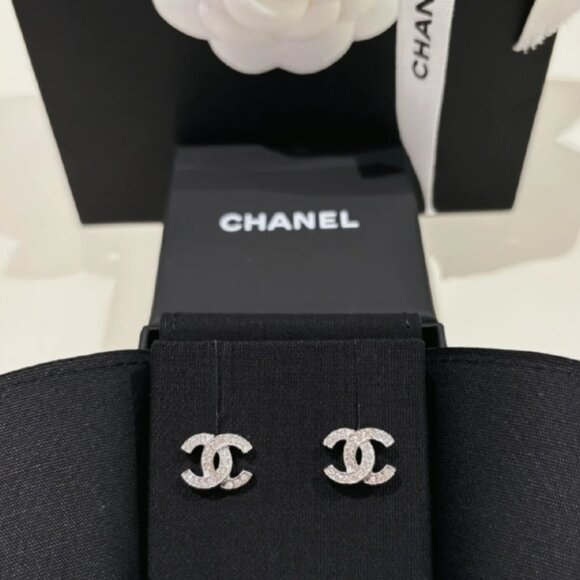 Chanel double C silver stud earrings - Picture 4 of 5